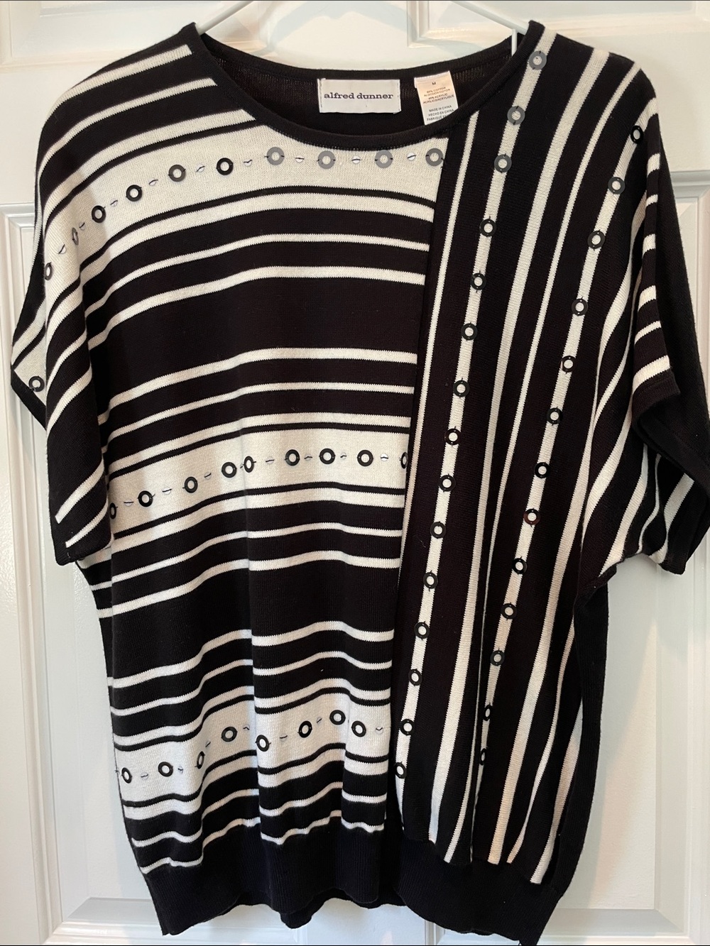 Alfred Dunner short sleeve knit top sweater black and white stripes size Medium